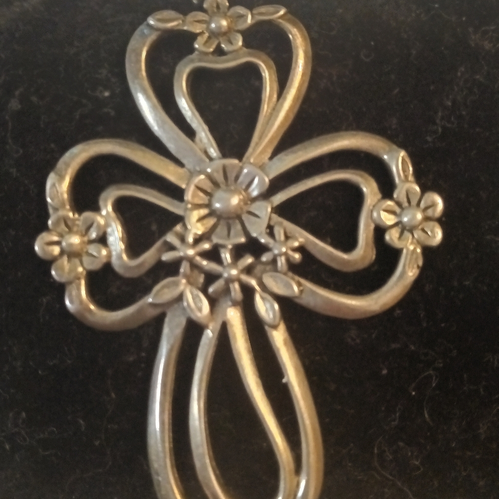 925 large flowery cross